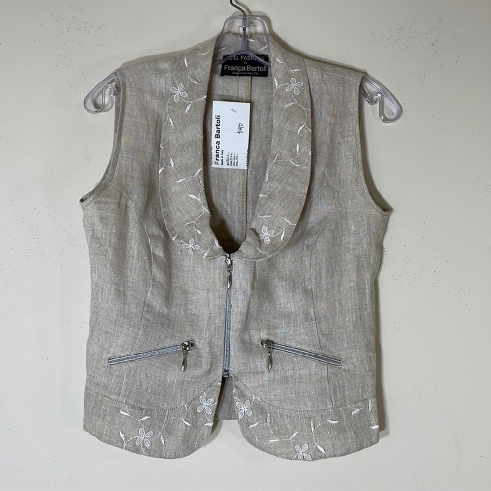 NWT. Franca Bartoli EU44 (US S/M) Italy Made Embellished Linen Full Zip Top.